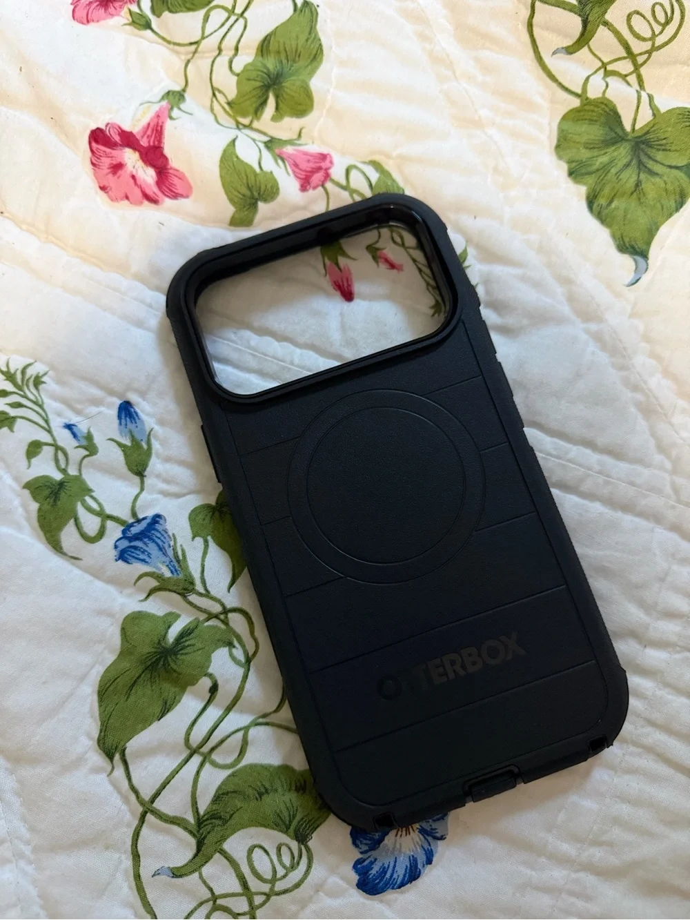 OtterBox iPhone 17 Pro Max Defender Series Pro MagSafe